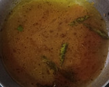 A picture of step 3 of Rava upma.