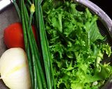 Hình bước làm 1 của món Salad Trứng Xúc Xích