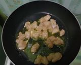 Foto langkah ke 1 dari resep Chicken Mentai Rice.