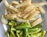 A picture of step 1 of Aloo Parwal 🥗🥗.