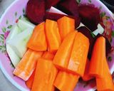 Hình bước làm 2 của món Xương heo hầm rau củ