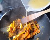 Une image de l'étape 2 de Curry brocolis pois chiches.