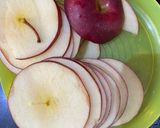 Foto del paso 1 de la receta: Rebanadas de manzana con mantequilla de cacahuate