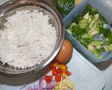 Foto langkah ke 1 dari resep Nasi Goreng Kampung.