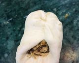 A picture of step 5 of Stuff buns.