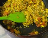 વેજીટેબલ મસાલા મેગી (Vegetable Masala Maggi Recipe In Gujarati) રેસીપી સ્ટેપ5ફોટો