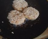 A picture of step 2 of Boiled Egg potato cutlet.