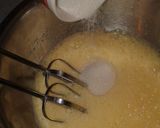 Foto del paso 3 de la receta: Torta esponjosa de vainilla
