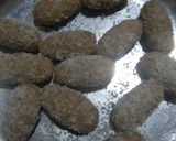 A picture of step 7 of Suji Mawa Roll.