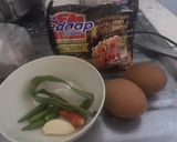 Foto langkah ke 1 dari resep Mie Sedap Goreng Spicy Korean ala ala Anak Rantau.