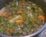Foto langkah ke 7 dari resep Sup wortel bola daging.