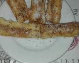 Foto del paso 2 de la receta: Rollito de pan de molde relleno de crema pastelera con toque de anís