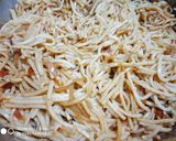 A picture of step 5 of Egg Noodles.