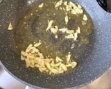 Foto langkah ke 2 dari resep Ayam Goreng mentega.