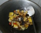 Foto langkah ke 2 dari resep Dadar telor cah tauge.