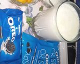 A picture of step 1 of Mango oreo shake🍷مینگو اوریو شیک🍷.