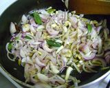 A picture of step 4 of Chettinad Prawn Pepper Fry.