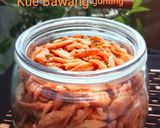 Foto langkah ke 7 dari resep Kue Bawang Gunting Renyah.
