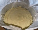 Foto langkah ke 6 dari resep Basque Burnt Cheesecake.