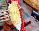 Foto del paso 4 de la receta: Huevos en cunita de morrón acolchados con queso 🥚 3 ingredientes + condimentos