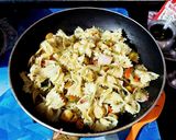 A picture of step 3 of Chicken Farfalle.