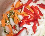 Foto del paso 1 de la receta: Pollo Arvejado