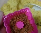 Foto langkah ke 6 dari resep Ketan Kuning Serundeng.