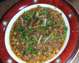 A picture of step 6 of Qeema chane ki daal.
