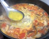 A picture of step 4 of Party Dish/New Year Dish [Silver Fish Tomato Soup].