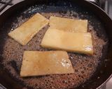 Foto del paso 2 de la receta: Piña caramelizada, ostión salteado y panceta crocante