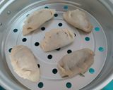 A picture of step 6 of Chicken Momos.