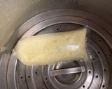 Foto langkah ke 3 dari resep Telur sosis kukus.