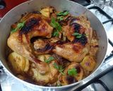 صورة لخطوة 3 من وصفة صينيه البطاطس بالفراخ اللذيذه بطريقه مميزه😋😋🍗