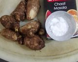 अळुच्या कंदाचे चीप्स /अरबी कंदाचे चीप्स (alukanda chips recipe in marathi) रेसिपी स्टेप 1 फोटो 