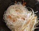 A picture of step 7 of Keaw Teaw Ped Yang - Five Spiced Roasted Duck noodles.