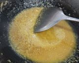 Foto langkah ke 2 dari resep Bubur Telur Jamur.