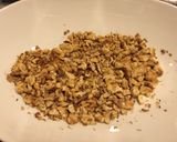 A picture of step 1 of Square Brown Rice-cake with walnuts (kurumi-yubeshi).