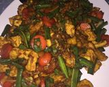 Foto langkah ke 6 dari resep Oseng - Oseng Tahu Tempe Sosis.