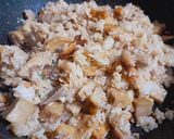 Hình bước làm 1 của món Cơm chiên chả vét tủ lạnh