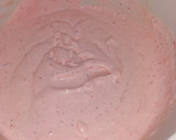 Foto del paso 4 de la receta: Helado cremoso de frutillas 🍓🍓