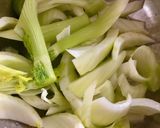 Hình bước làm 1 của món Canh Củ Hồi Thịt Viên