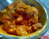 A picture of step 1 of Chicken korma.