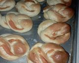 Foto langkah ke 7 dari resep Roti Pasta Ubi Oren Metode Autolisis.