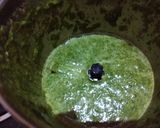 A picture of step 2 of Coriander Garlic Chutney.