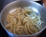 Foto del paso 2 de la receta: 48. Lomo con salsa de mostaza y pasas