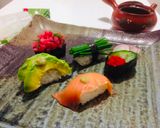 Foto del paso 2 de la receta: Niguiris Sushi🇺🇾🇯🇵握り寿司
