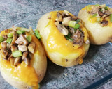 Foto del paso 4 de la receta: Patatas rellenas de crema de calabaza con champiñones