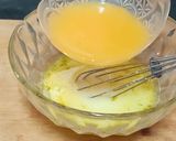 A picture of step 3 of Orange strawberry squash flan.