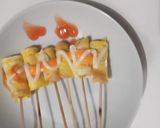 Foto langkah ke 4 dari resep Telur Gulung Sosis.
