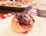 A picture of step 9 of Blueberry Cinnamon Rolls.